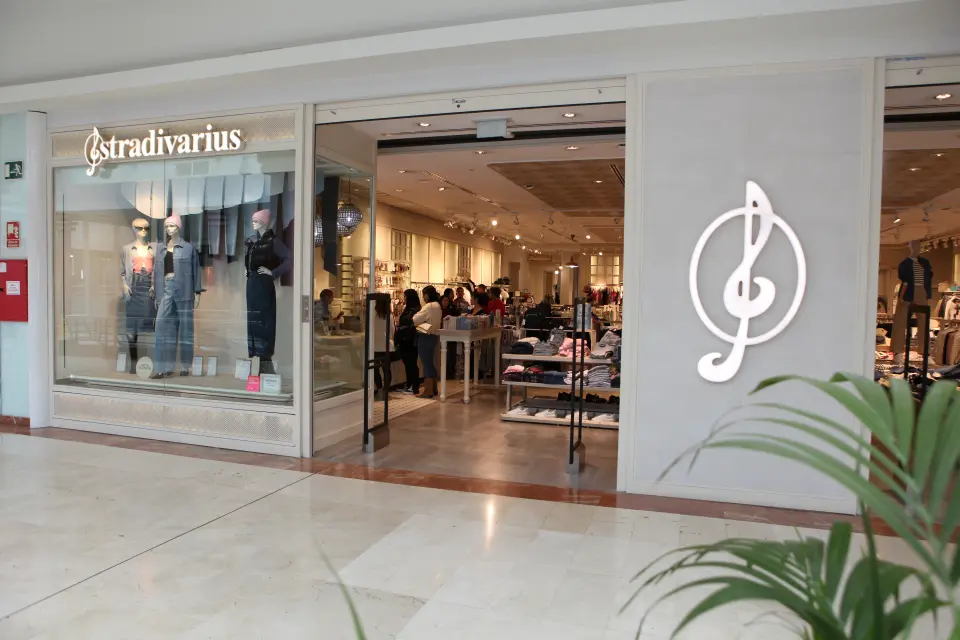 STRADIVARIUS